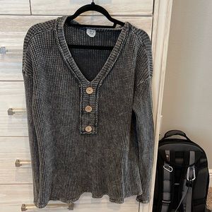 Blue Buttercup Mineral Washed Lightweight V-Neck